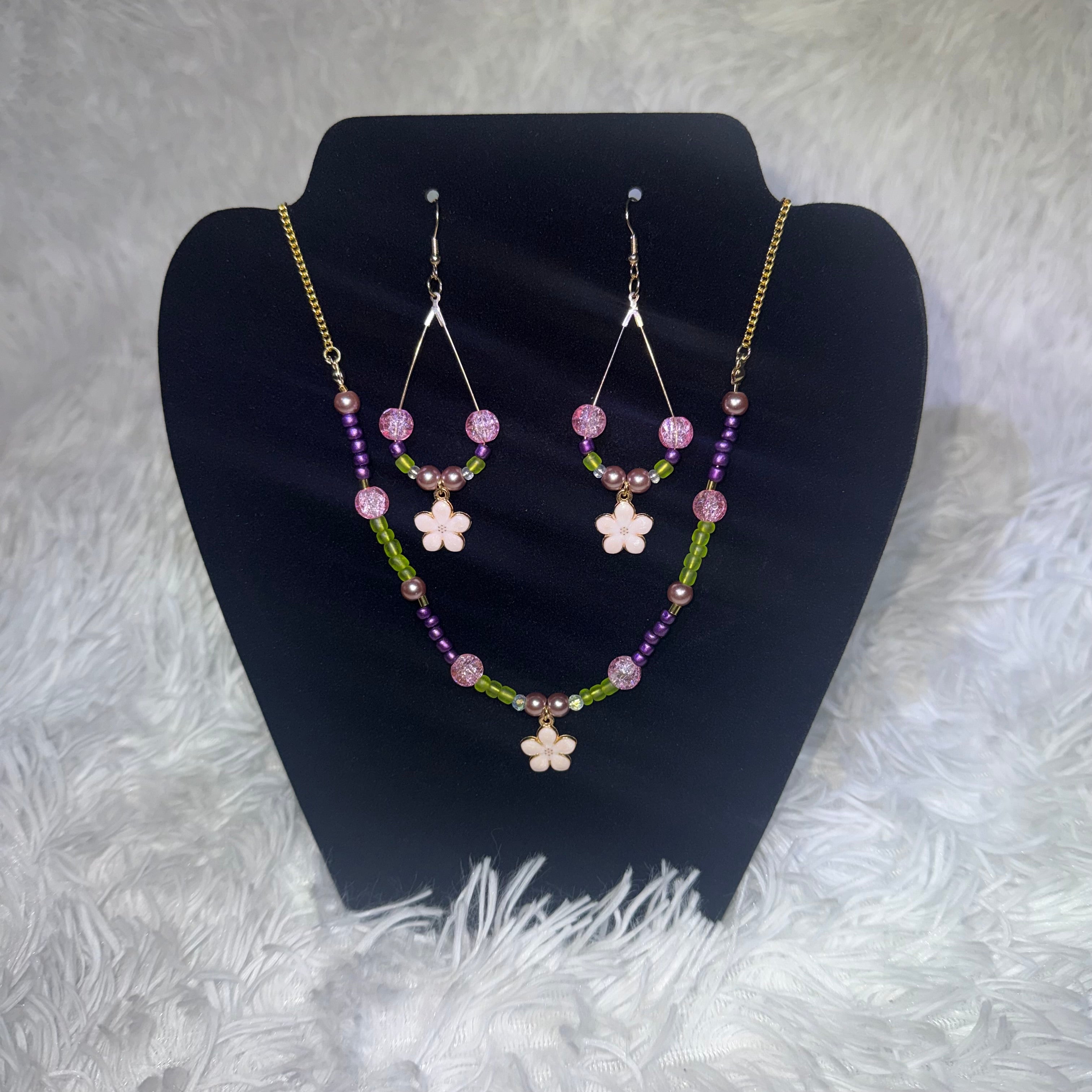 Beaded Floral Jewelry Set